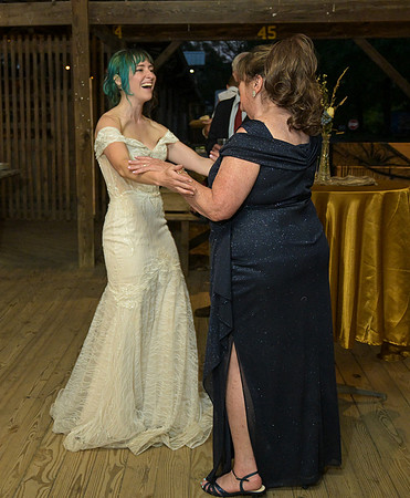 Johansen_Foito_Wedding_Celebration_094