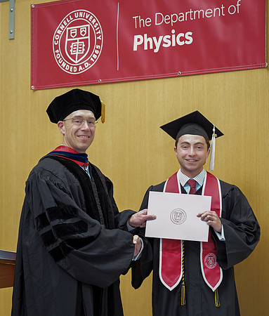 Cornell_Physics_Undergraduate_Commencement_2025_024