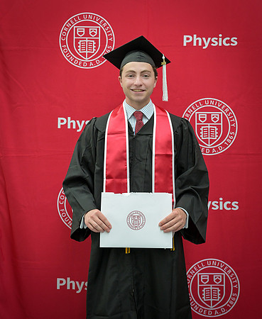 Cornell_Physics_Undergraduate_Commencement_2025_087