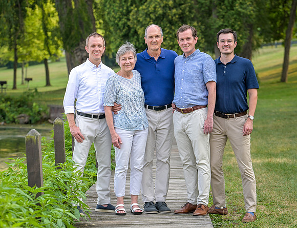 Lloyd_Family_Portrait_045