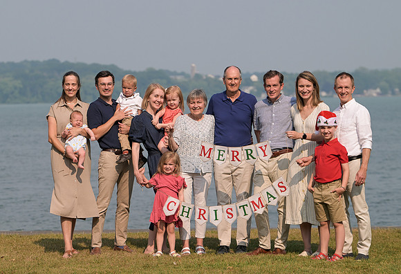 Lloyd_Family_Portrait_057