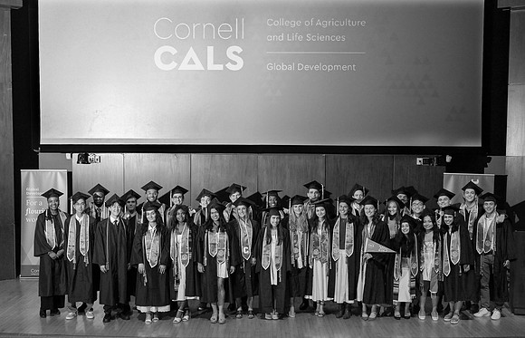 Global_Development_Graduation_2025_144