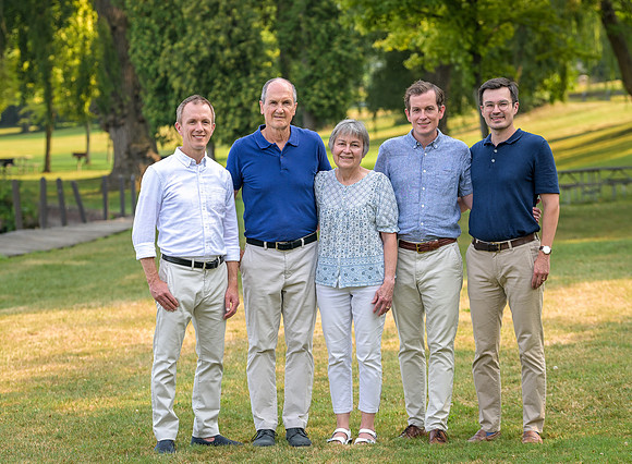 Lloyd_Family_Portrait_035