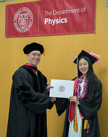 Cornell_Physics_Undergraduate_Commencement_2025_043
