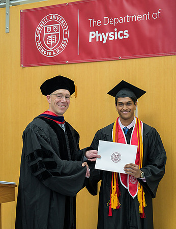 Cornell_Physics_Undergraduate_Commencement_2025_056