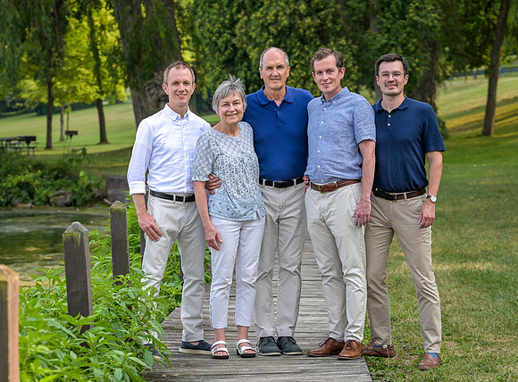 Lloyd_Family_Portrait_044