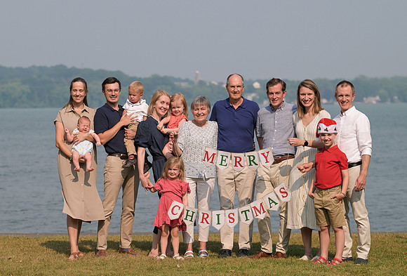 Lloyd_Family_Portrait_059