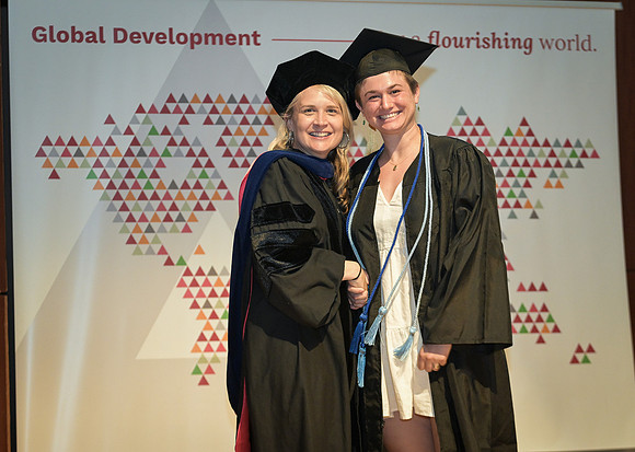 Global_Dev_Graduation_Ceremony_2024_023