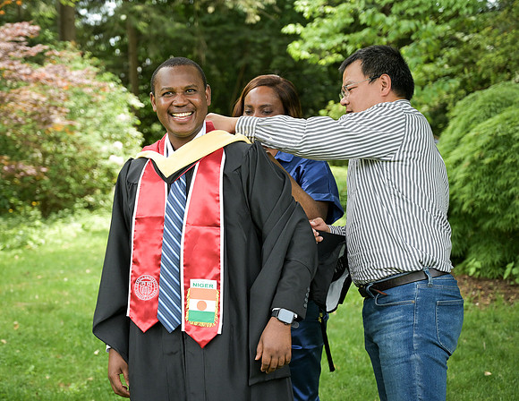 Global_Dev_Grad_Reception_2024_079